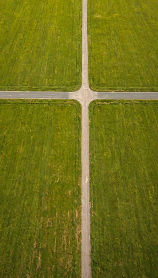 pass-02 image channel, source frame 7,633